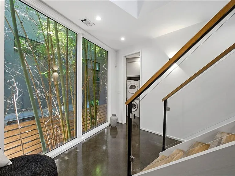715 Ralph McGill Blvd NE — Photo 9