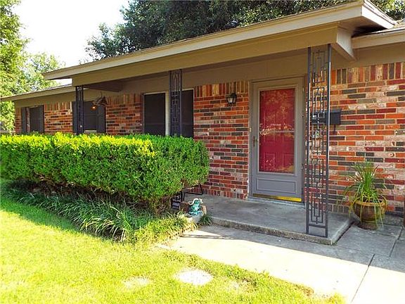 4th image of 624 Smith Ave