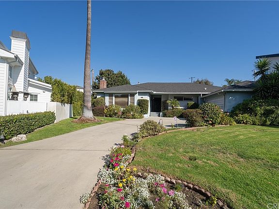 3rd image of 2006 Castle Heights Ave