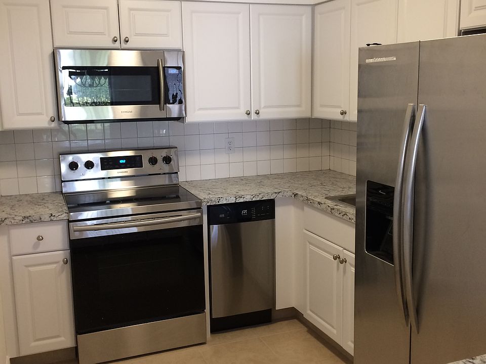 1st image of 646 Haven Pl #646