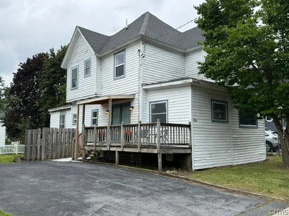 219 Saint Mary St, Watertown, NY 13601