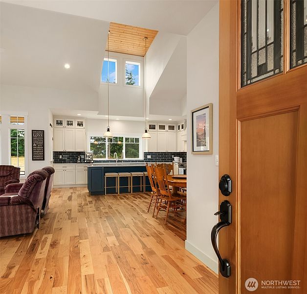5th image of 18507 Sargent Road
