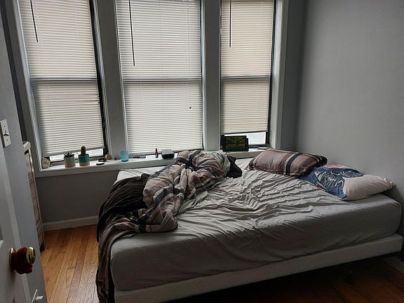 5th image of 2552 N Hamlin Ave #2