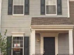 15695 Viewpoint Cir, Dumfries, VA 22025