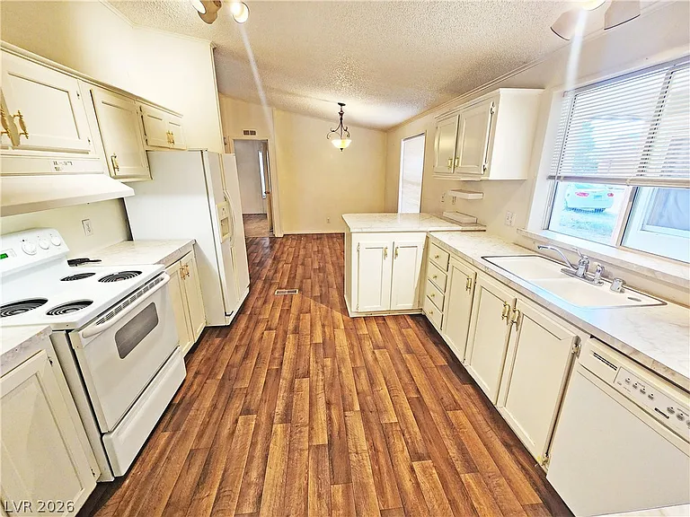 1441 W Betty Ave #1 — Photo 8