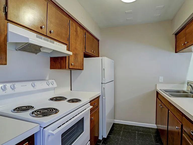 229 Westmoreland St #3 — Photo 4