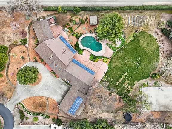 4th image of 38385 Larue Way