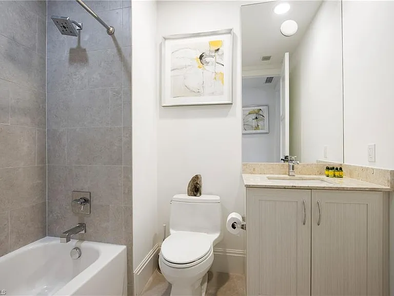 1035 3rd Ave S #303 — Photo 16