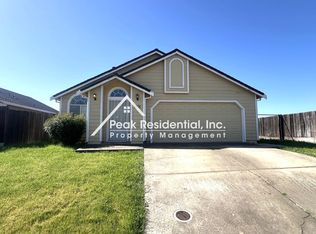 8274 Golden Park Ct, Sacramento, CA 95828