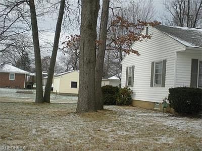 4th image of 470 Hilbish Ave