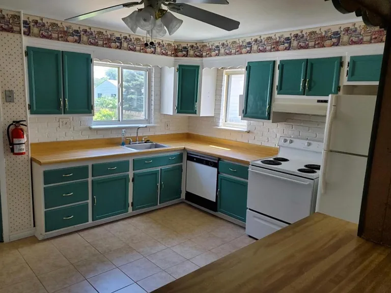 27358 Palmer Blvd — Photo 3