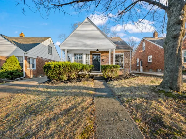 414 Aqua Ct, Royal Oak, MI 48073