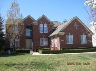 7352 Anna Dr #97, Van Buren Township, MI 48111