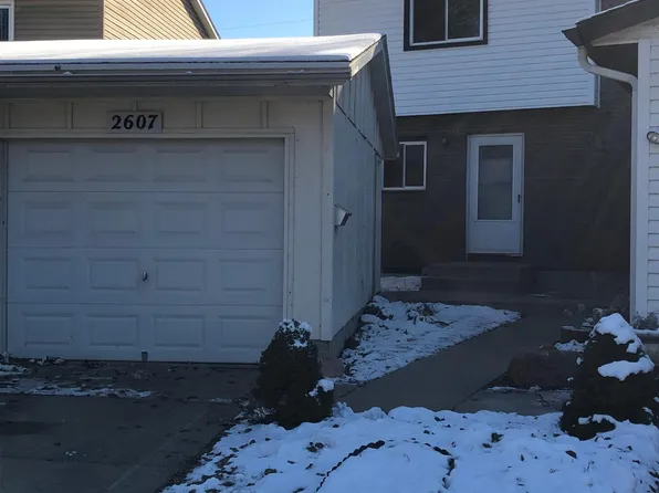 2607 Piccadilly Ct, Lincoln, NE 68512