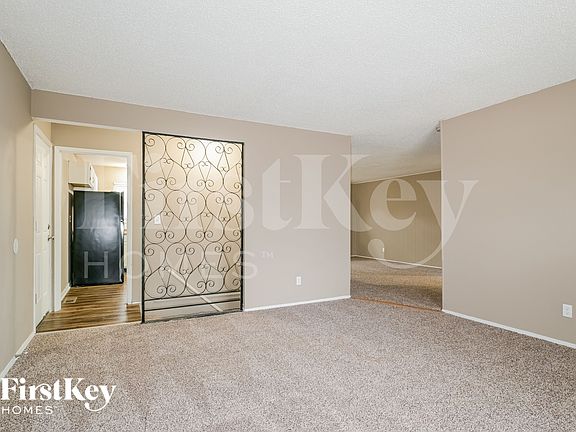 3rd image of 6656 Foothills Ct