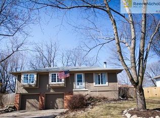 2401 SW 5th St, Blue Springs, MO 64014