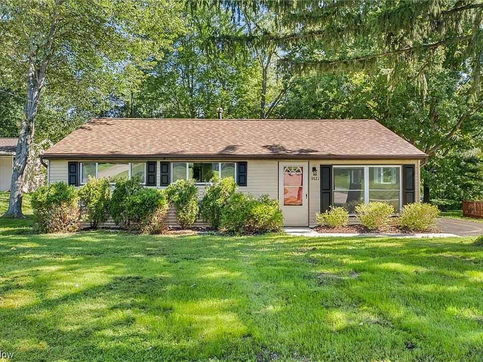 1st image of 9921 Crestwood Dr