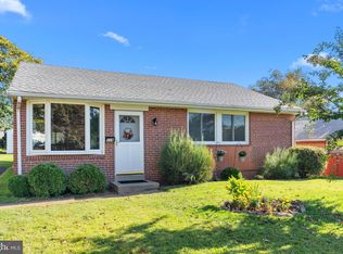 719 Stelwood Rd, Philadelphia, PA 19115