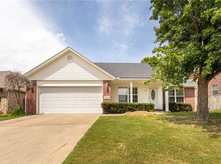 6125 W Pleasant Dr, Rogers, AR 72758