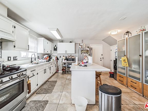 5th image of 12221 Athens Way