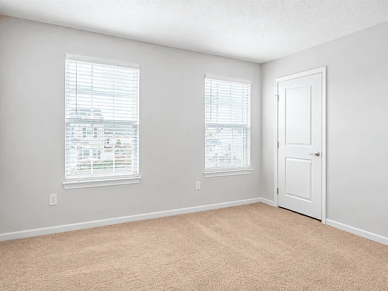 320 Ridgefield Dr — Photo 15