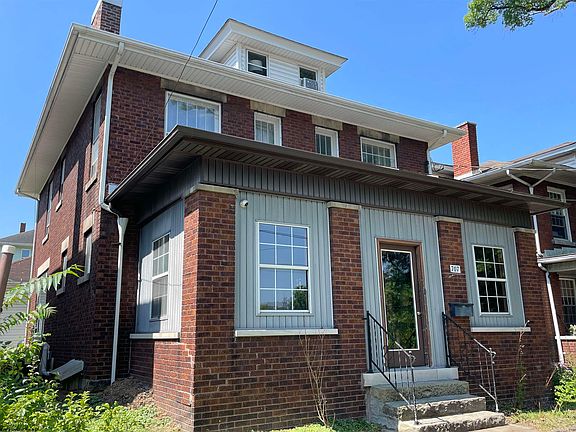 2nd image of 707 E Park Ave