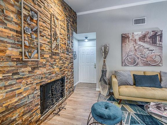 3rd image of 2100 Friendly Dr APT 3021