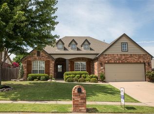 702 E Seattle Pl, Broken Arrow, OK 74012