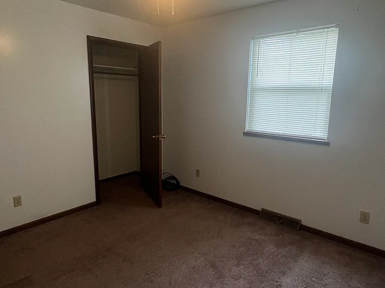 526 Grant Ave — Photo 12