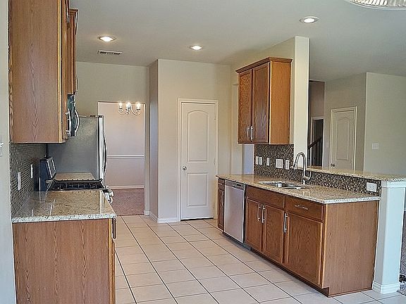5th image of 5213 Bald Cypress Ln