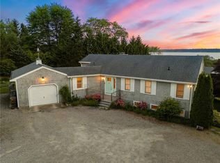 55 W Main Rd, Little Compton, RI 02837