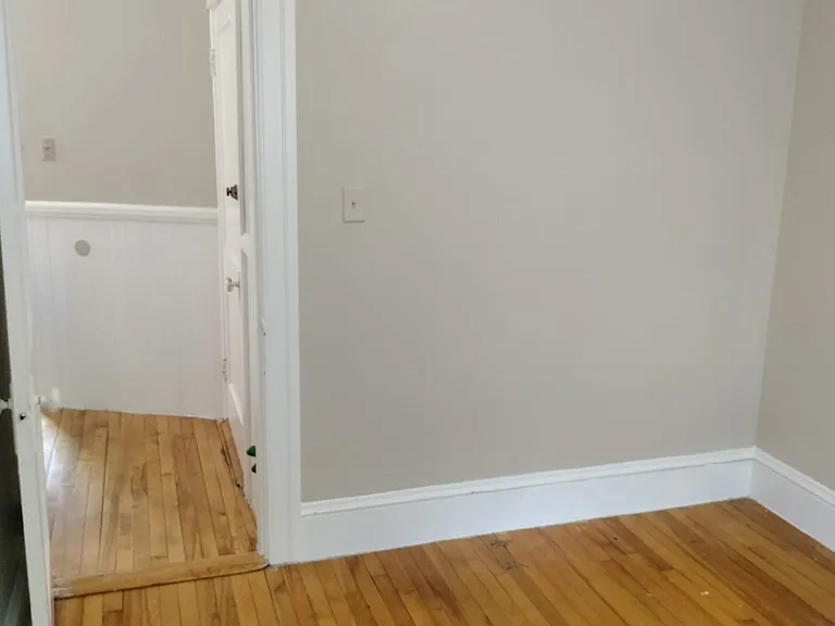 114 Sterling St #2B — Photo 8