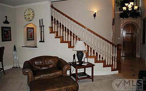 5th image of 13736 Old Oaks Dr
