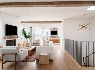 713 N Valley Dr, Manhattan Beach, CA 90266