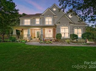 1321 Linden Glen Dr, Matthews, NC 28104