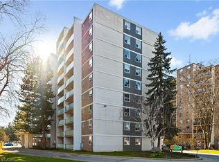 359 Geneva St #801, Saint Catharines, ON L2N2G5