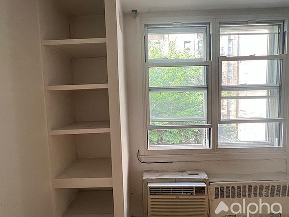 4th image of 327 E 14th St APT 1C