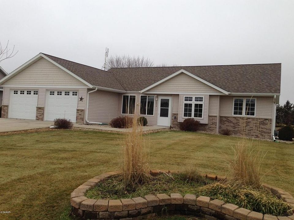 1st image of 622 Dewberry Ln