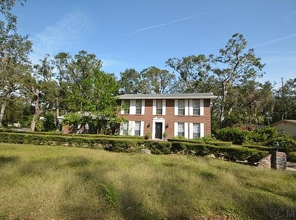 2nd image of 13 Pebble Beach Dr