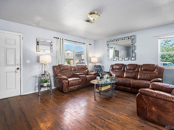 3rd image of 4528 Andes Street