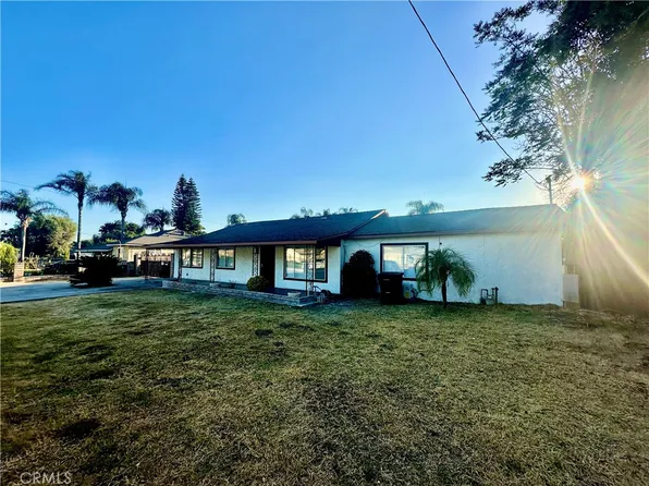 864 Jackson St, Colton, CA 92324