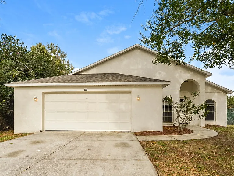 208 Diamond Ridge Blvd — Photo 1