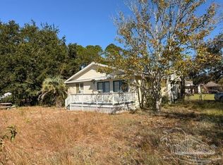 7032 Jefferson St, Navarre, FL 32566