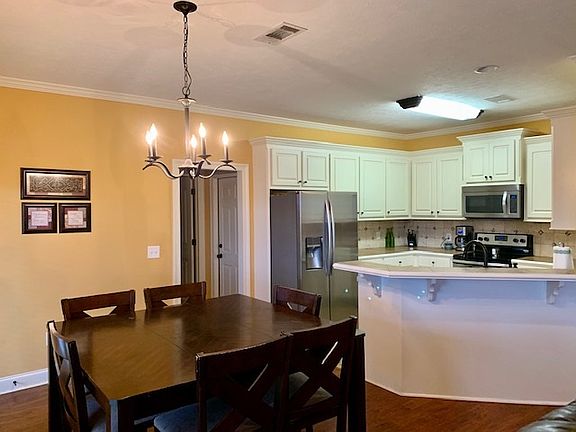 5th image of 100 Ashwood Pl