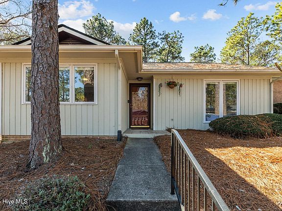 5th image of 12 Garden Villa Drive