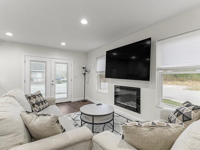 28202 Fortson Ln — Photo 5