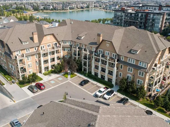 30 SW Mahogany Mews SE #419, Calgary, AB T3M 3H4