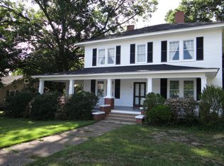 411 W Decatur St, Madison, NC 27025