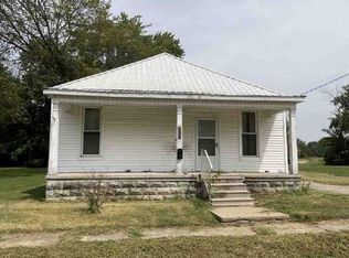 1004 W 7th St, Mount Carmel, IL