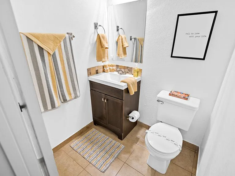 830 Jamaica Ct — Photo 12